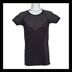 Athleta Speedlight Black and Gray Fitted Cap Sleeve T-Shirt XS Athleisure